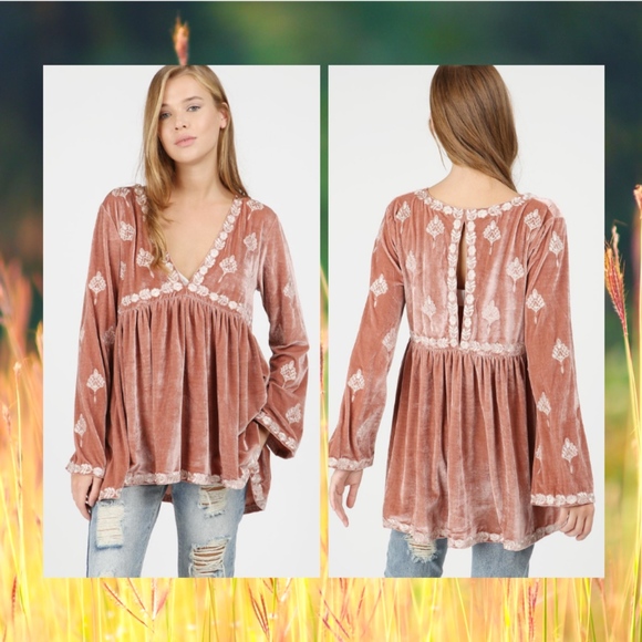POL Tops - POL Small Crush Velvet Embroidered Oversized Tunic